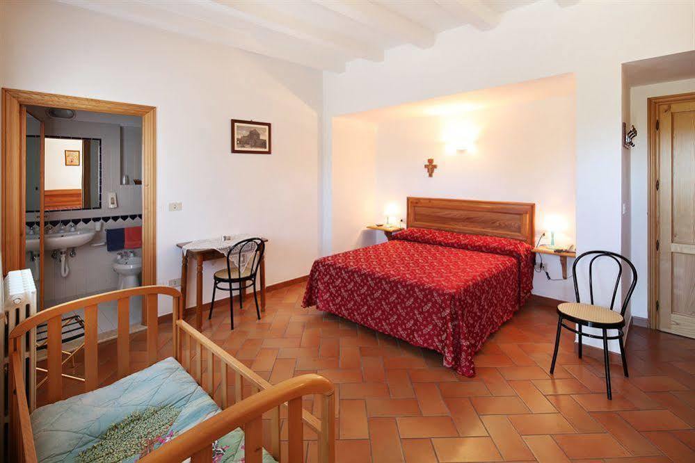 Hotel Il Castello Assisi Exterior photo